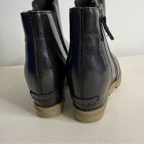 Sorel Girls Joan of Arctic Wedge Ii Zip Boots Patent Leather Black Size 4 - Picture 7 of 7